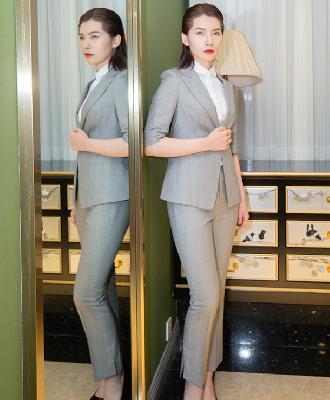 西装展示